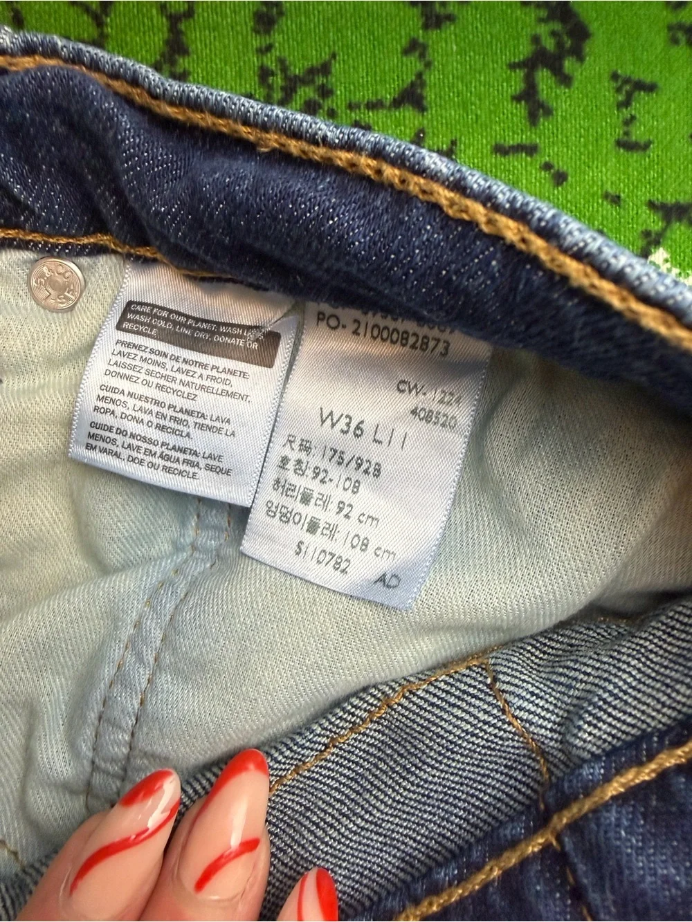 Y2K Levi's 412 Long Denim Shorts 33